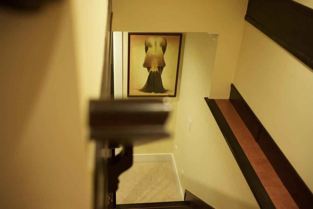 Custom Built 3Bedroom Home In Kitsilano Vancouver