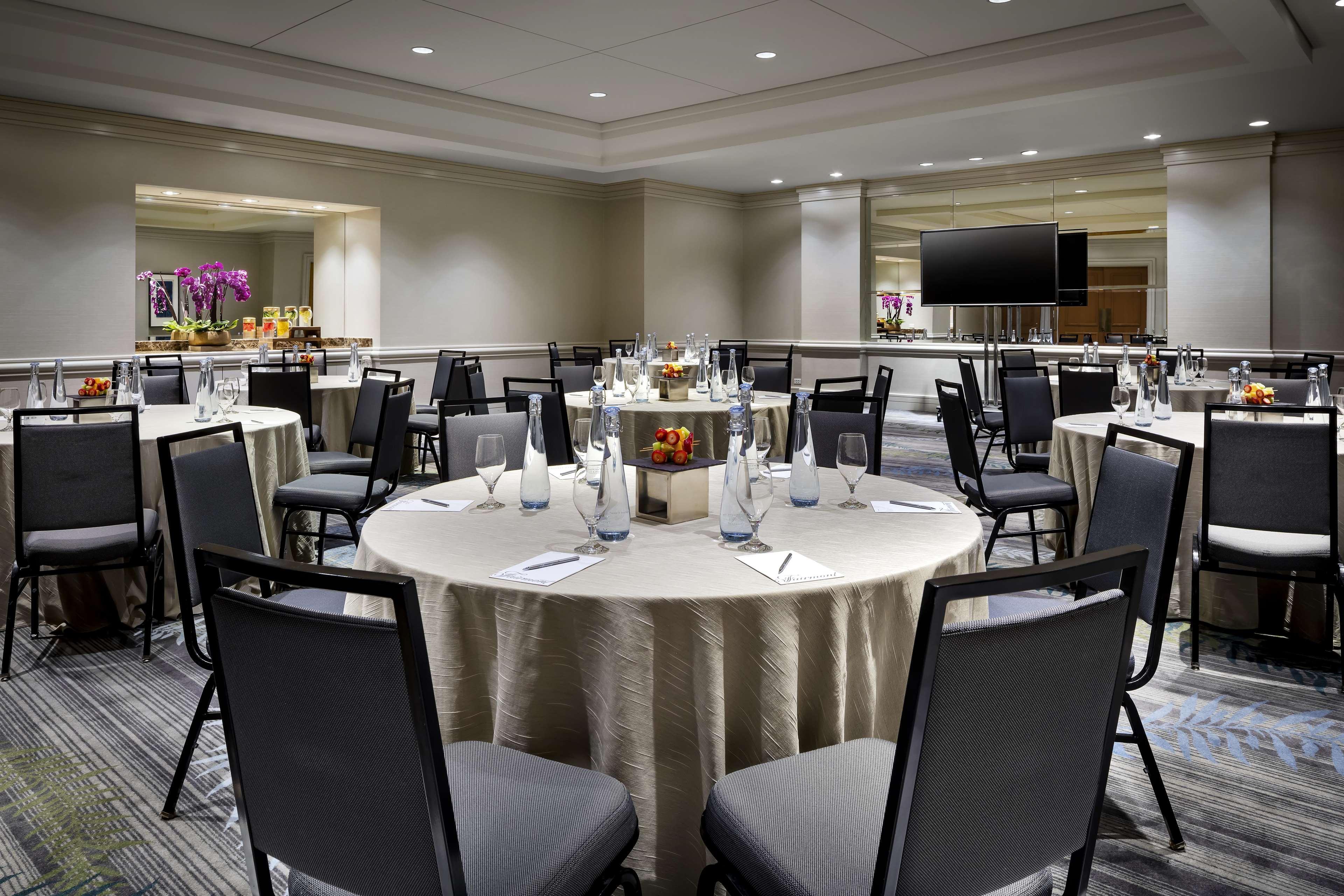 Fairmont Waterfront Hotel