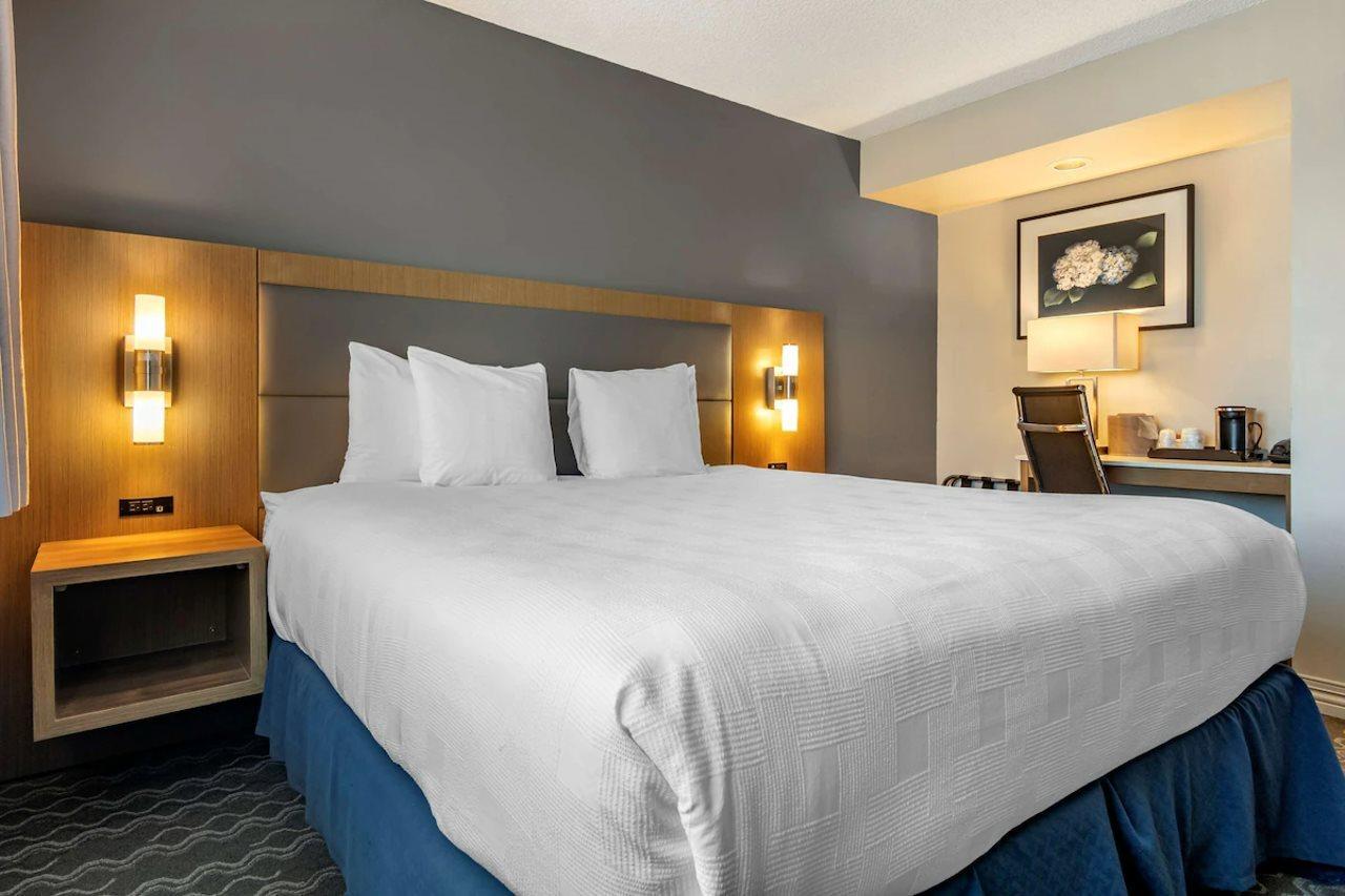 Hotel Western Airport 3*