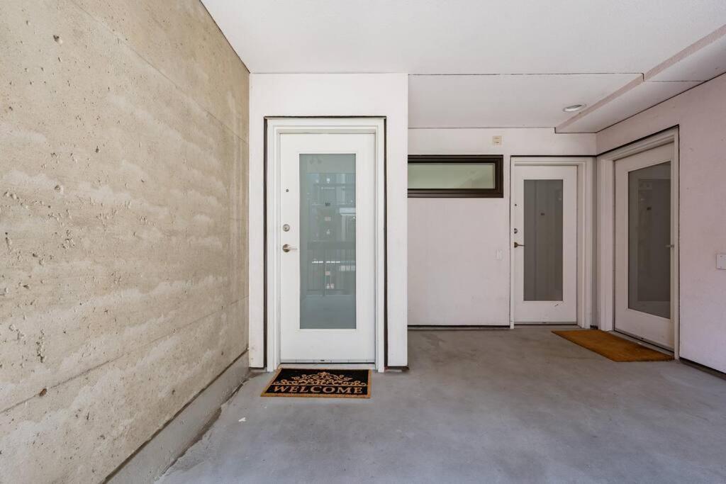 Hidden Gem: Historical Gastown Apartment