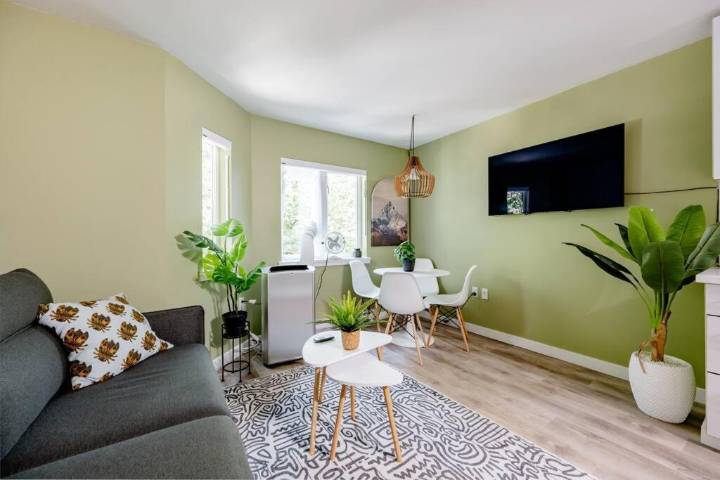 Apartment Hidden Gem: Historical Gastown *
