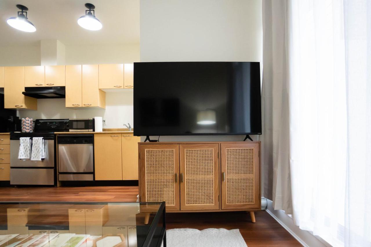 Apartment Cozy On Granville Strip Yaletown Area