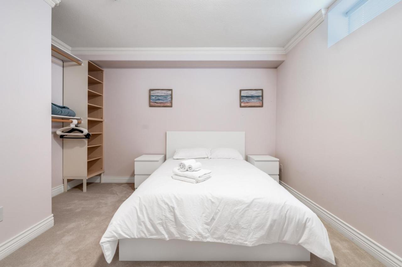 Homestay Luxurious Retreat - Private Bedroom In Shared House