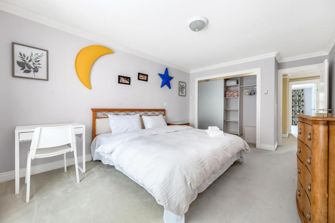 Luxurious Retreat - Private Bedroom In Shared House