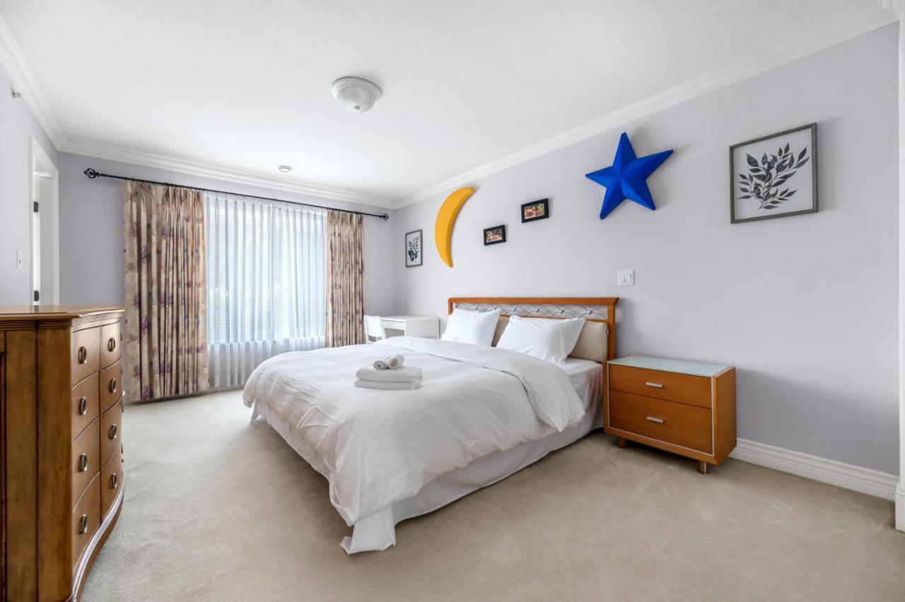 Luxurious Retreat - Private Bedroom In Shared House