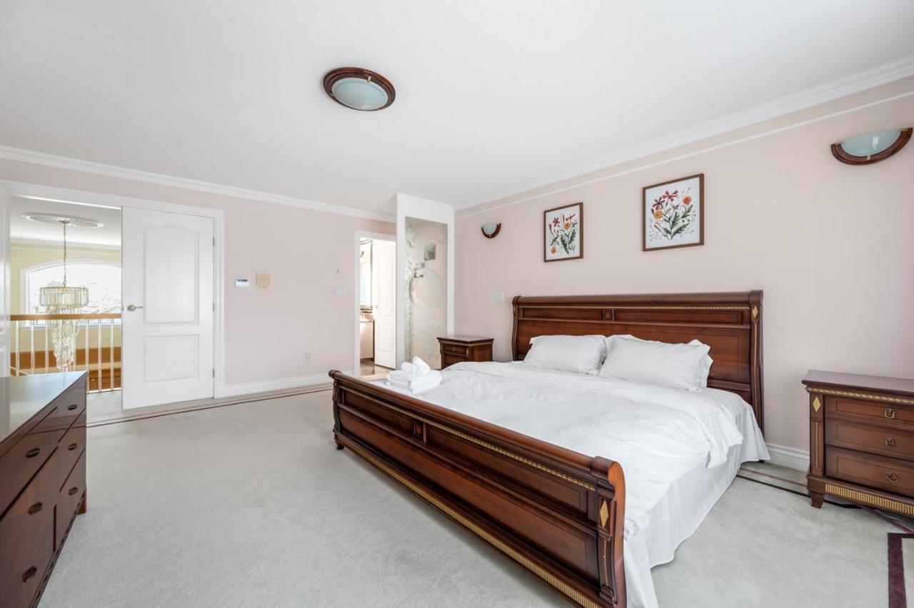 Luxurious Retreat - Private Bedroom In Shared House