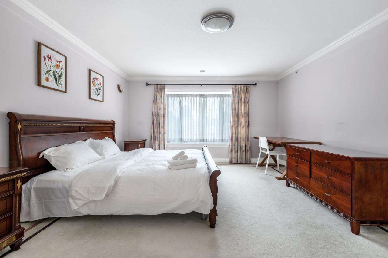 Luxurious Retreat - Private Bedroom In Shared House Vancouver