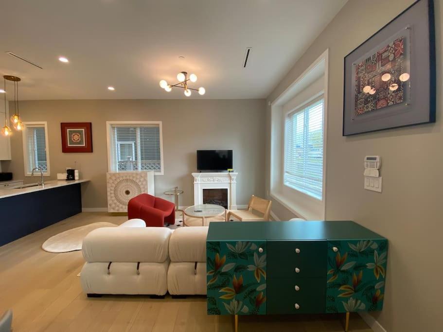 New Modern Three-room Duplex-2793 Villa *