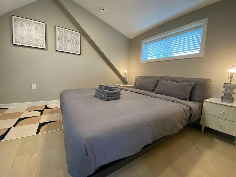 New Modern Three-room Duplex-2793 Vancouver