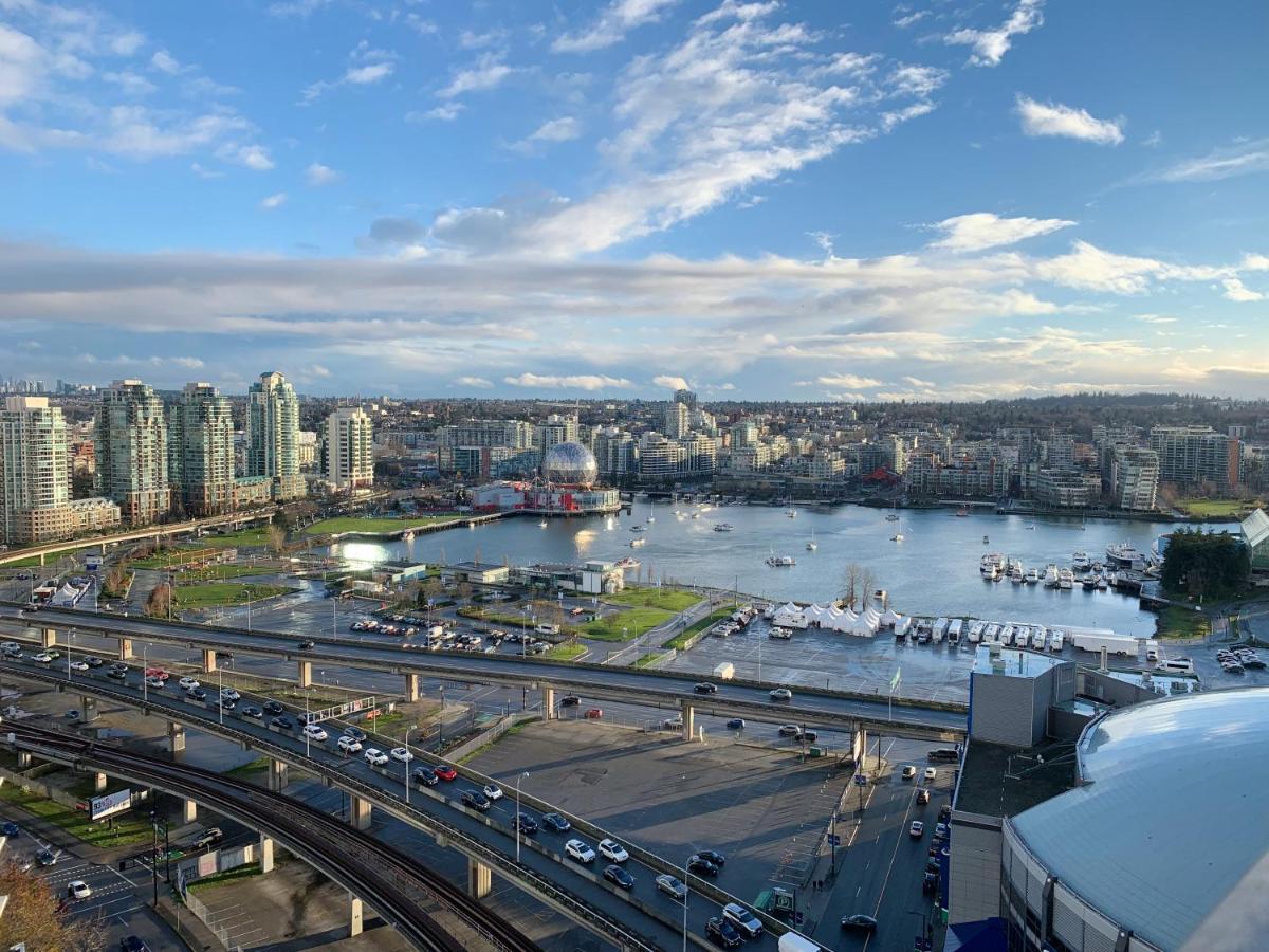 Downtown+amazing View+2bd/2ba Free Parking * Vancouver