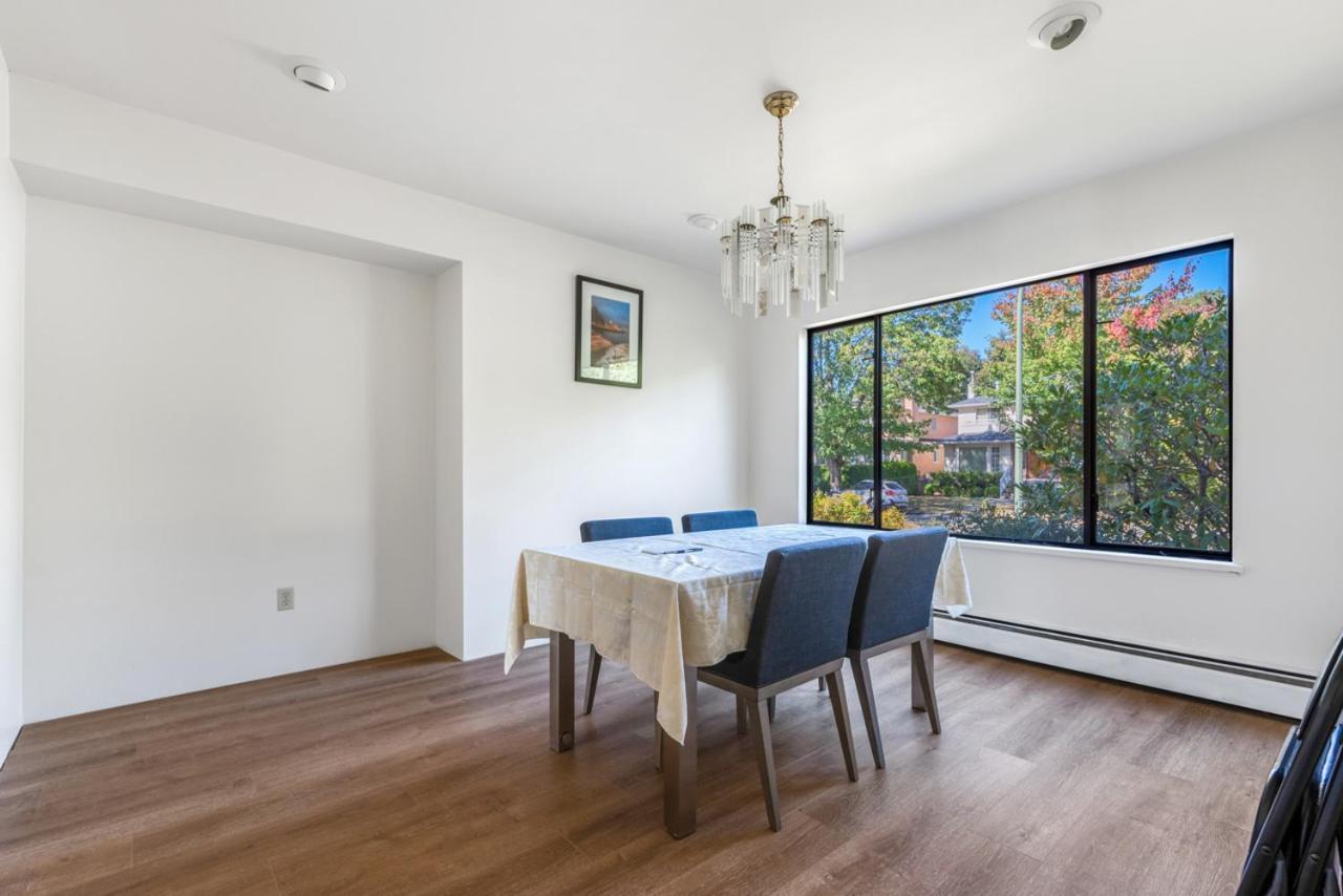 Sunny 1-bedroom Private In Charming Homestay *