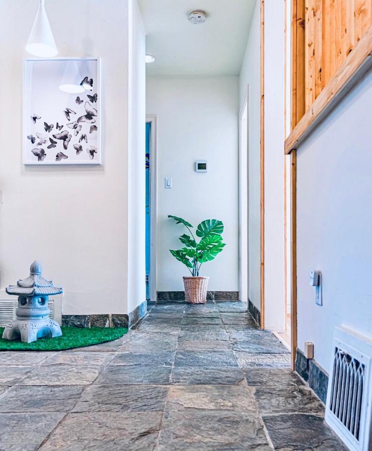 Three-tree Villa-central Location Vancouver