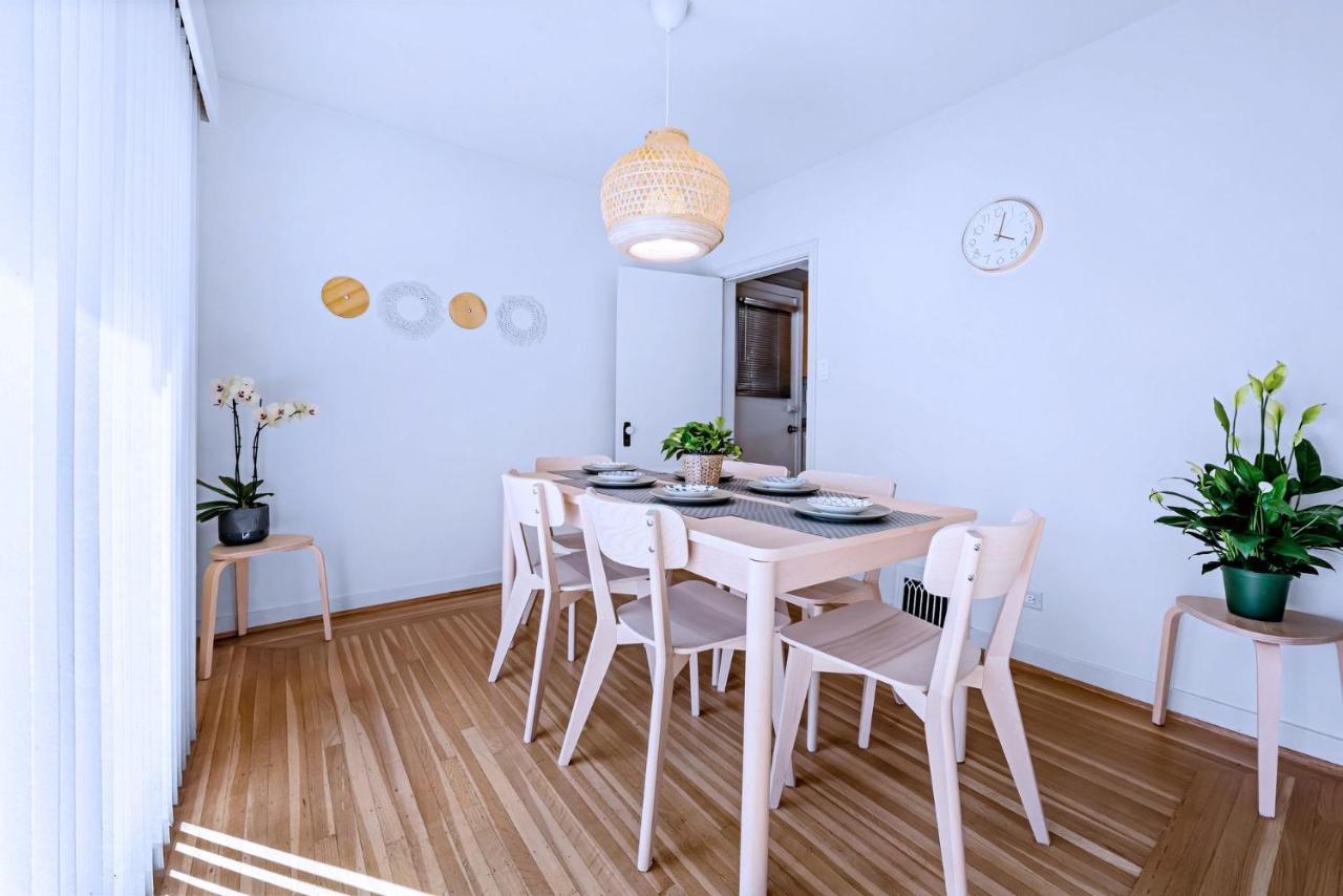 Three-tree Villa-central Location