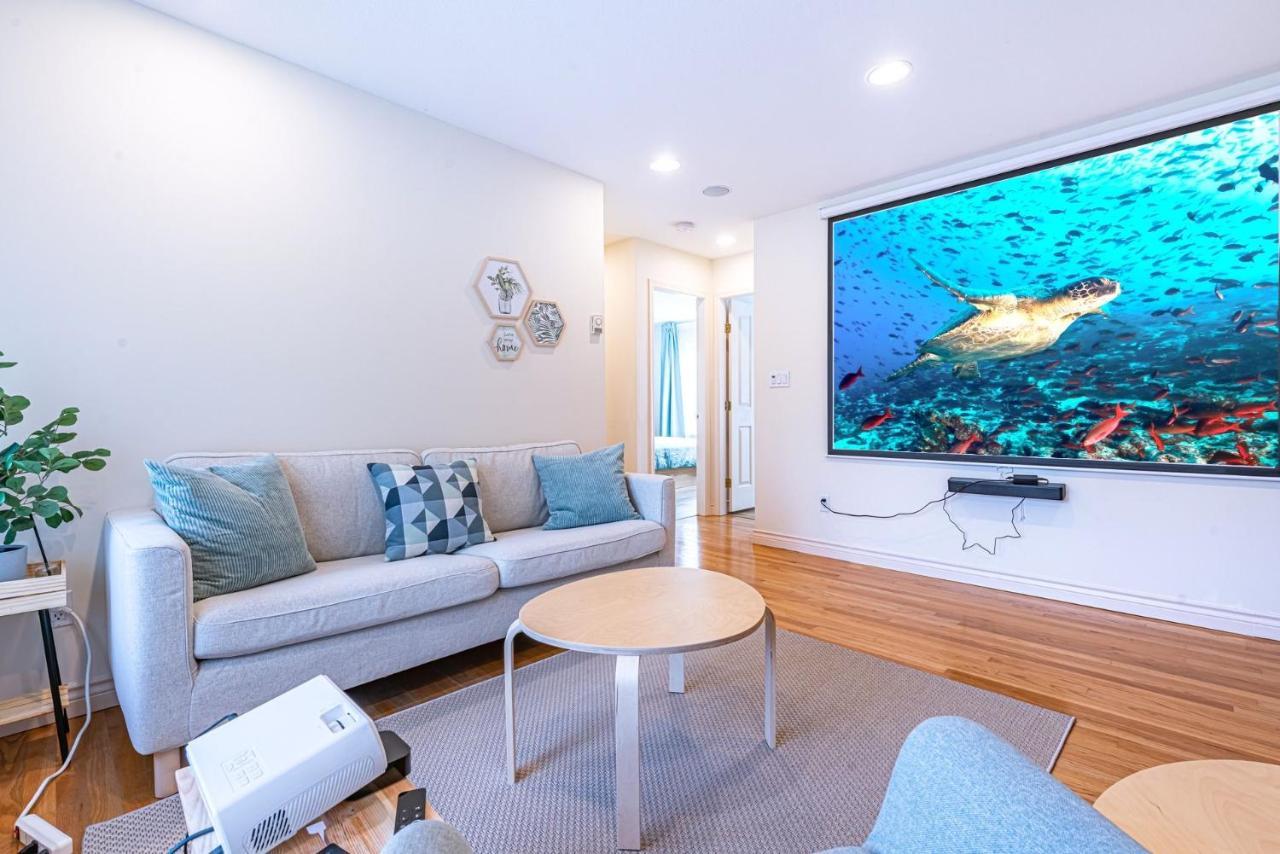 Three-tree Villa-central Location * Vancouver