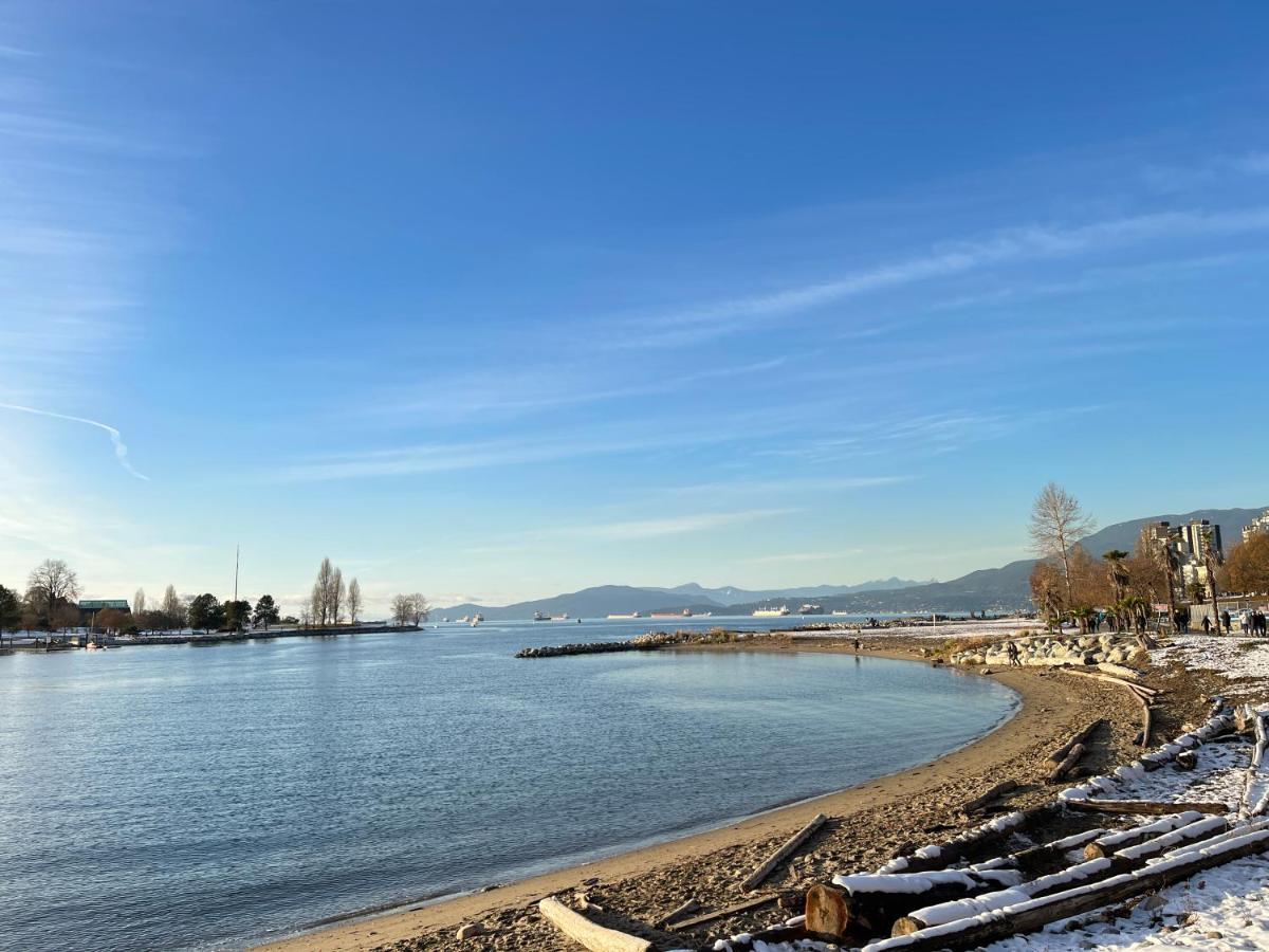 Apartment Downtown 1br At Granville Strip Near Bay Vancouver