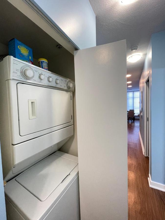 Downtown 1br At Granville Strip Near Bay Vancouver