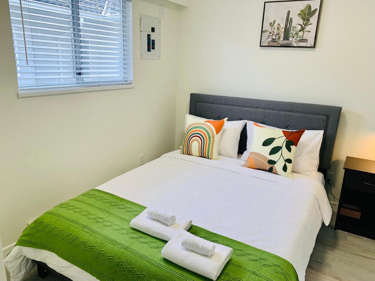 Holiday home Cozy And Free Parking-ideal Gateway Vancouver