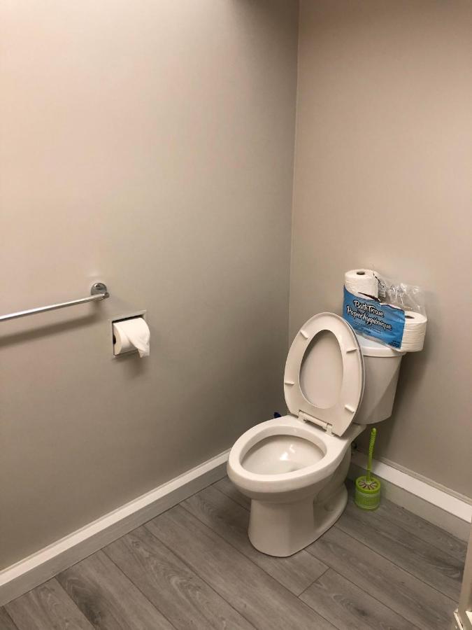 Cozy Guest Close To Downtown Sights & Subway Station Homestay *