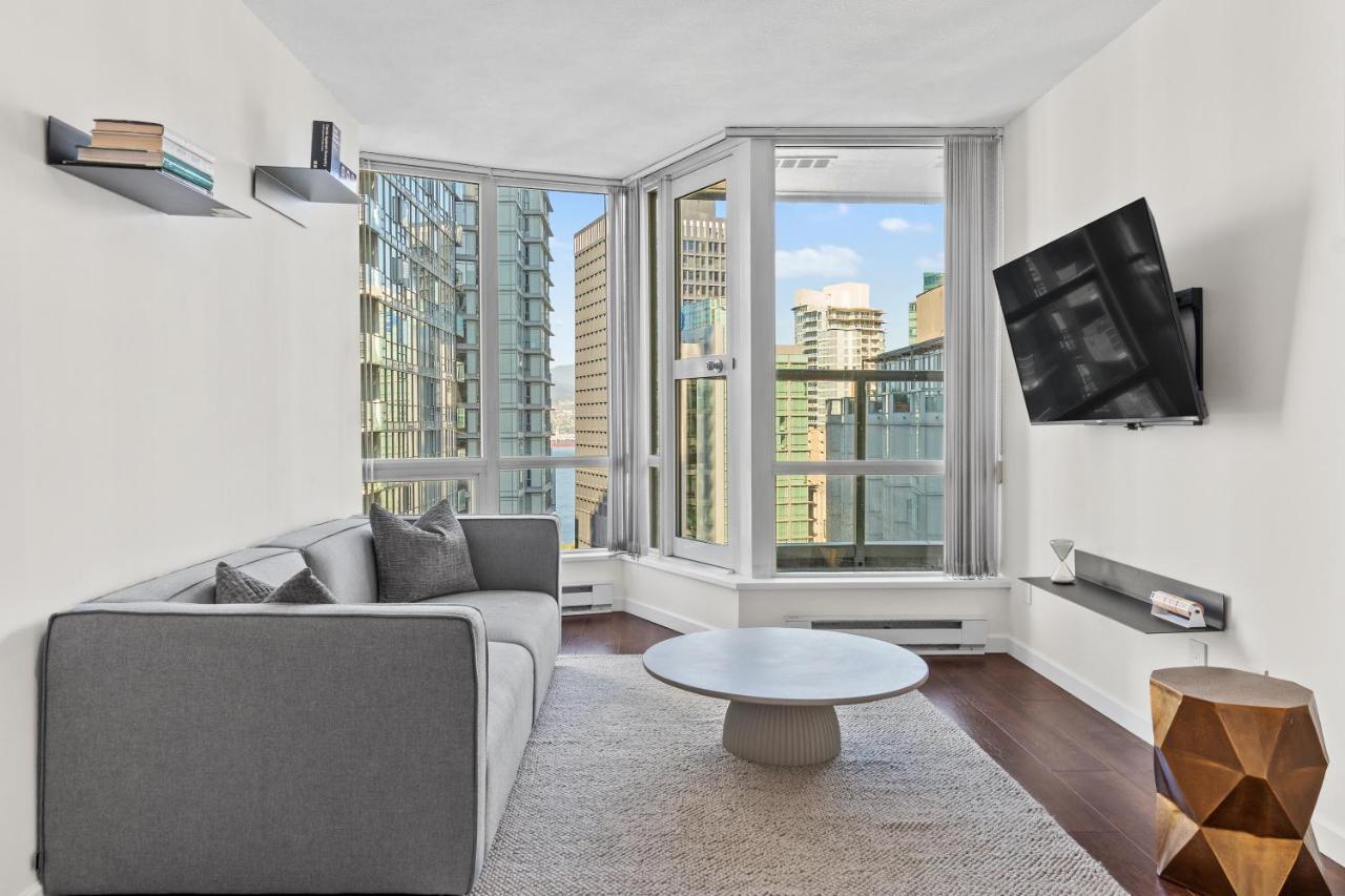 Downtown Luxury 1br Coal Harbour Vancouver