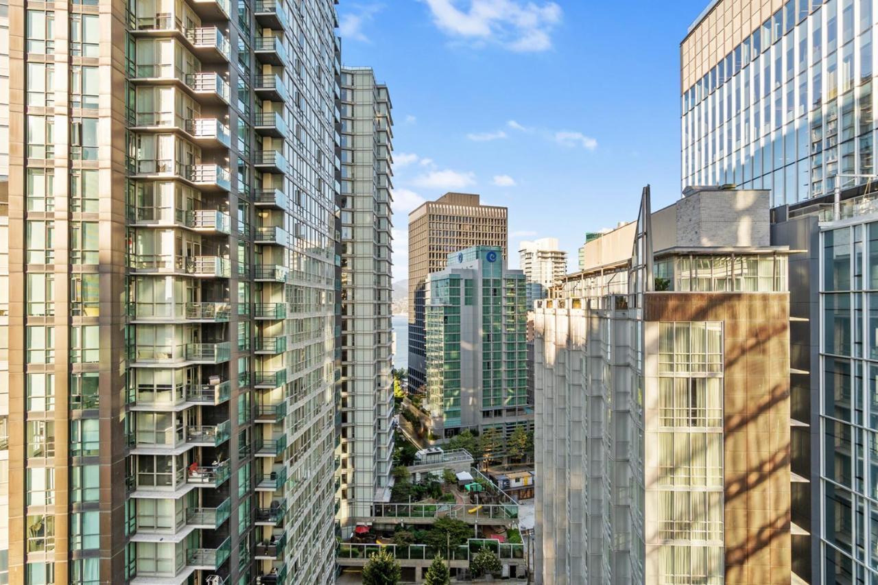 Downtown Luxury 1br Coal Harbour Apartment *