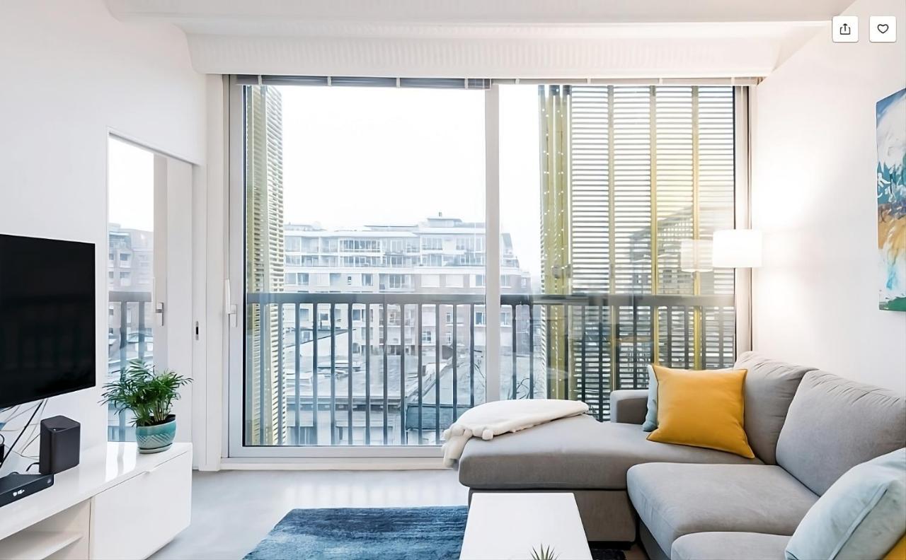 Modern, Bright & 1-bed Downtown Close To Rogers Arena *