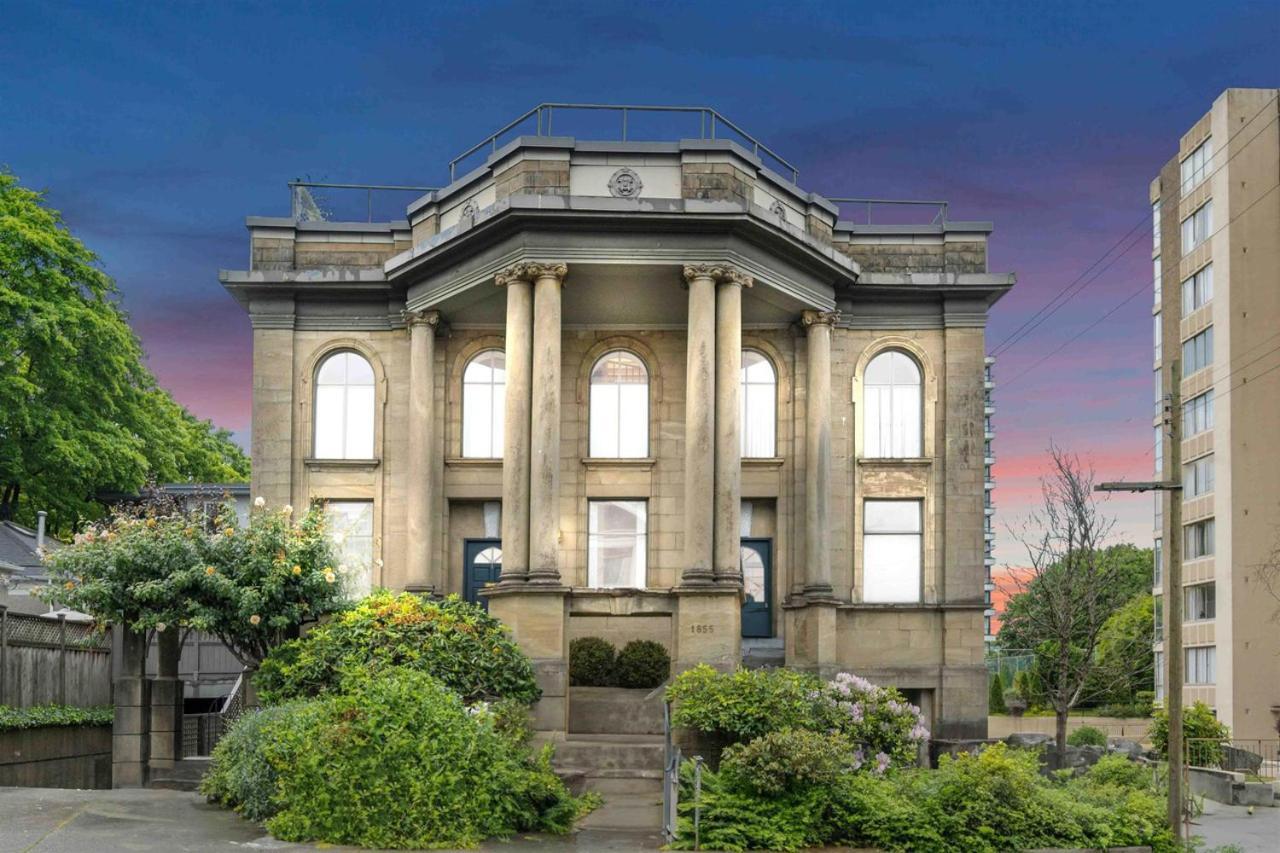 Historic Townhouse In Kitsilano * Vancouver