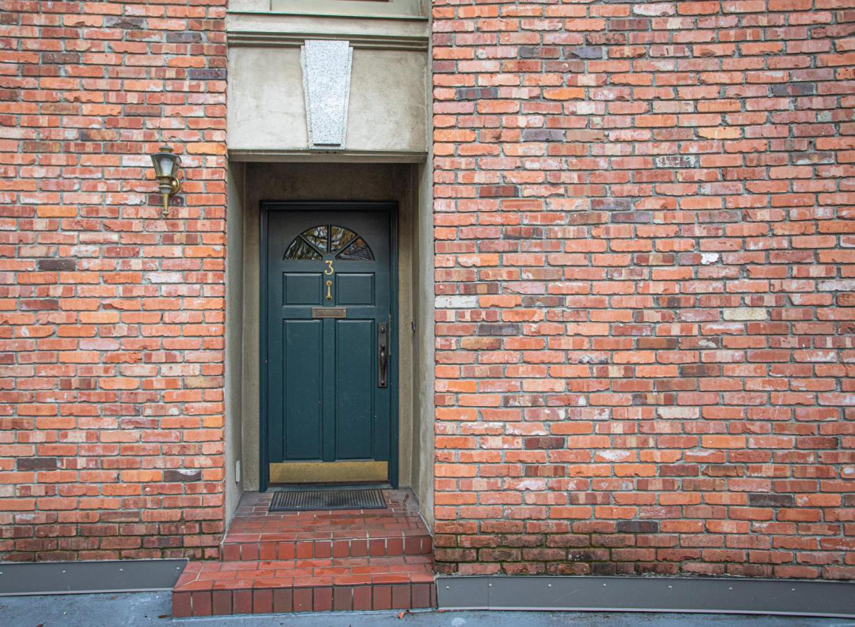 Historic Townhouse In Kitsilano * Vancouver