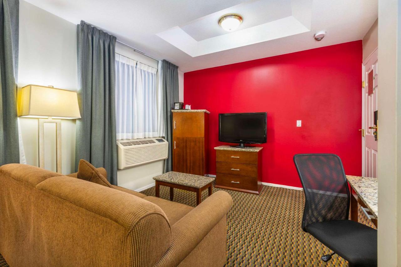 Hotel Quality & (adults Only) 3*