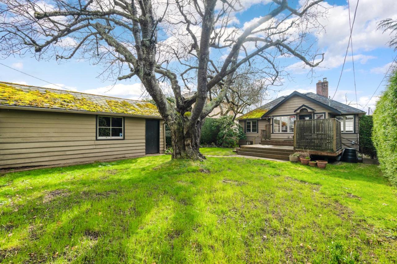 Tranquil Haven Near Attractions 2bd Upper Floor Or 2bd Basement Floor *