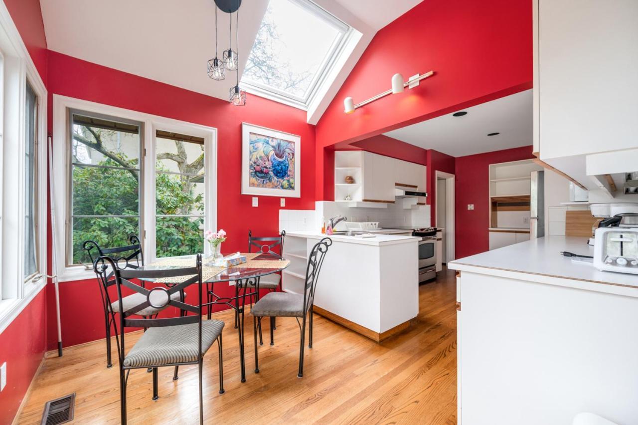 Tranquil Haven Near Attractions 2bd Upper Floor Or 2bd Basement Floor