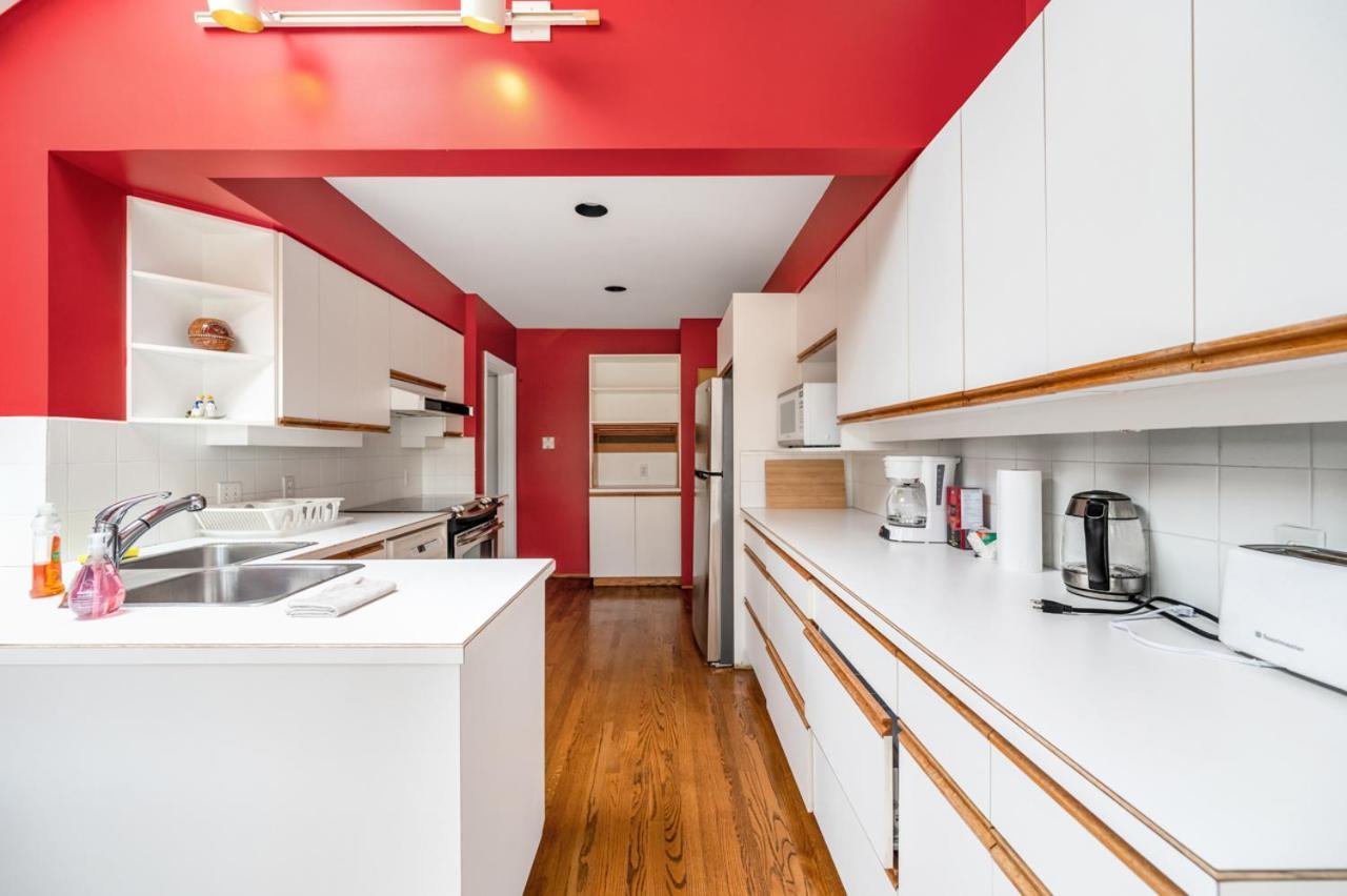 Tranquil Haven Near Attractions 2bd Upper Floor Or 2bd Basement Floor *