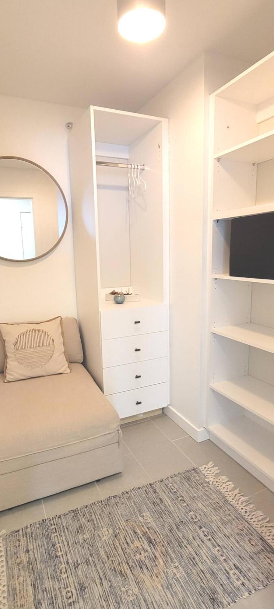 Beautiful 1 Bedroom In The Heart Of Downtown: Parking, Pool & Gym Apartment *