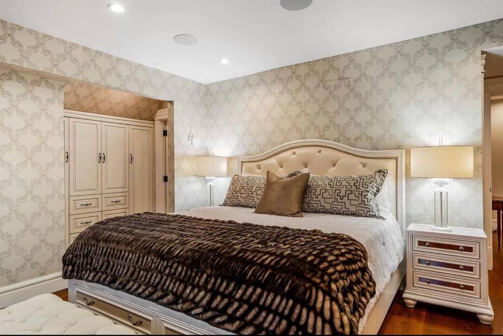 Oceanview Luxury 4-bedrooms Point Grey Holiday home Vancouver