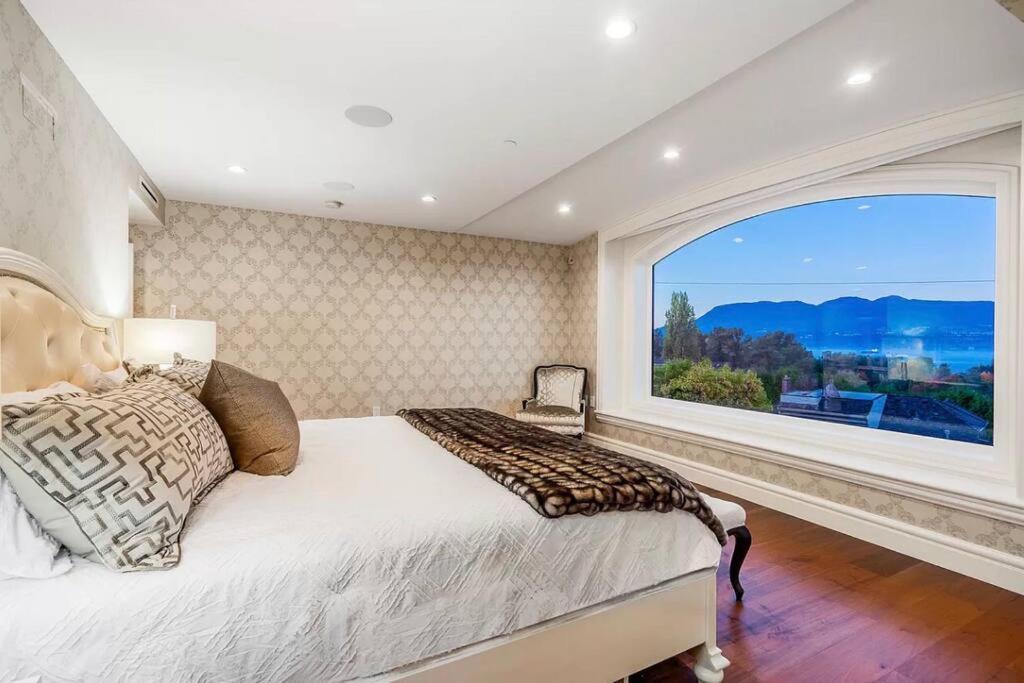 Holiday home Oceanview Luxury 4-bedrooms Point Grey