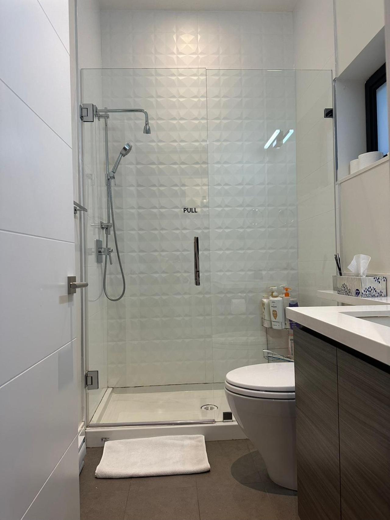 Villa A Tiny House Near Ubc 温哥华ubc小别墅 *
