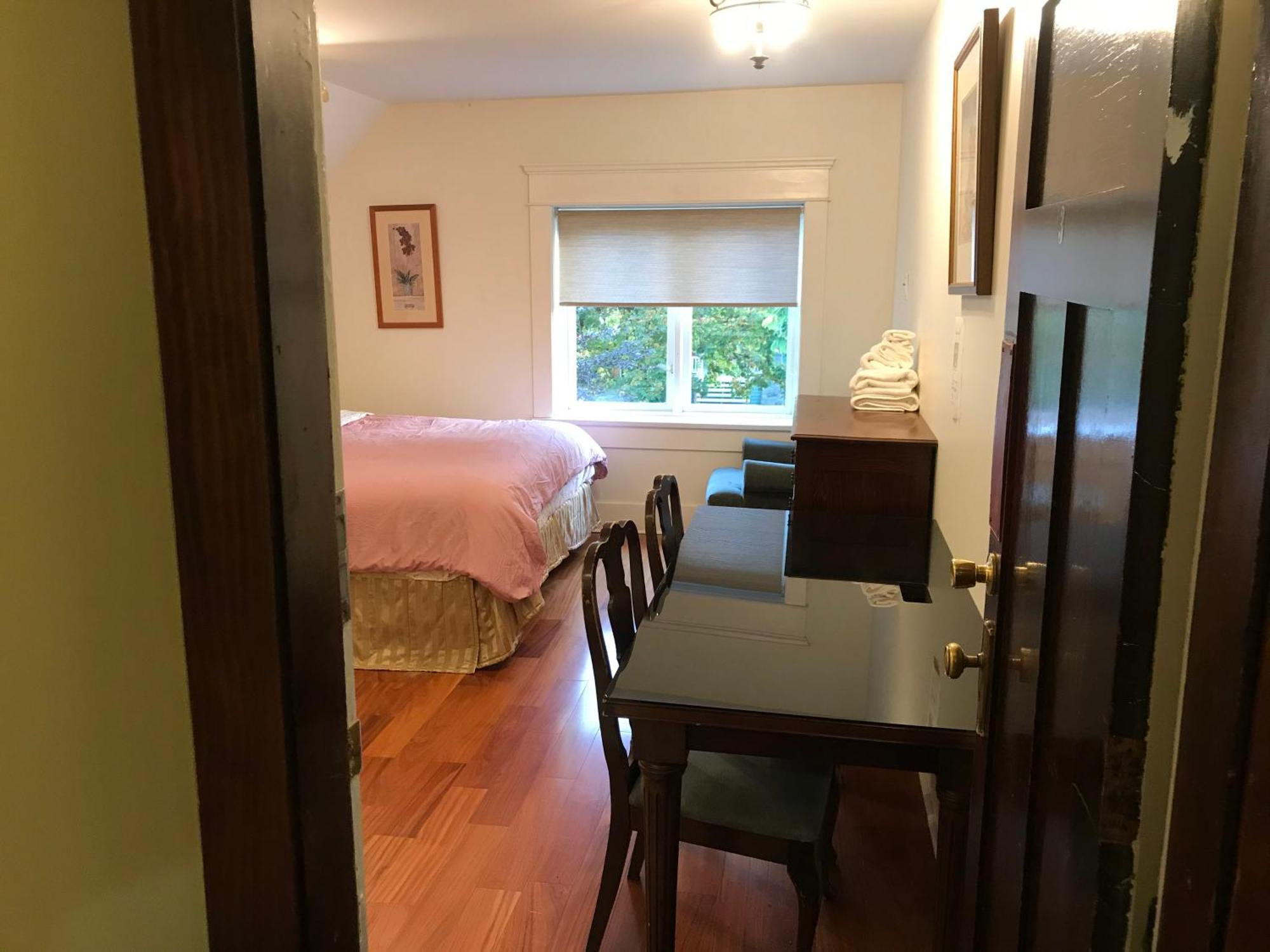 Homestay Cambie
