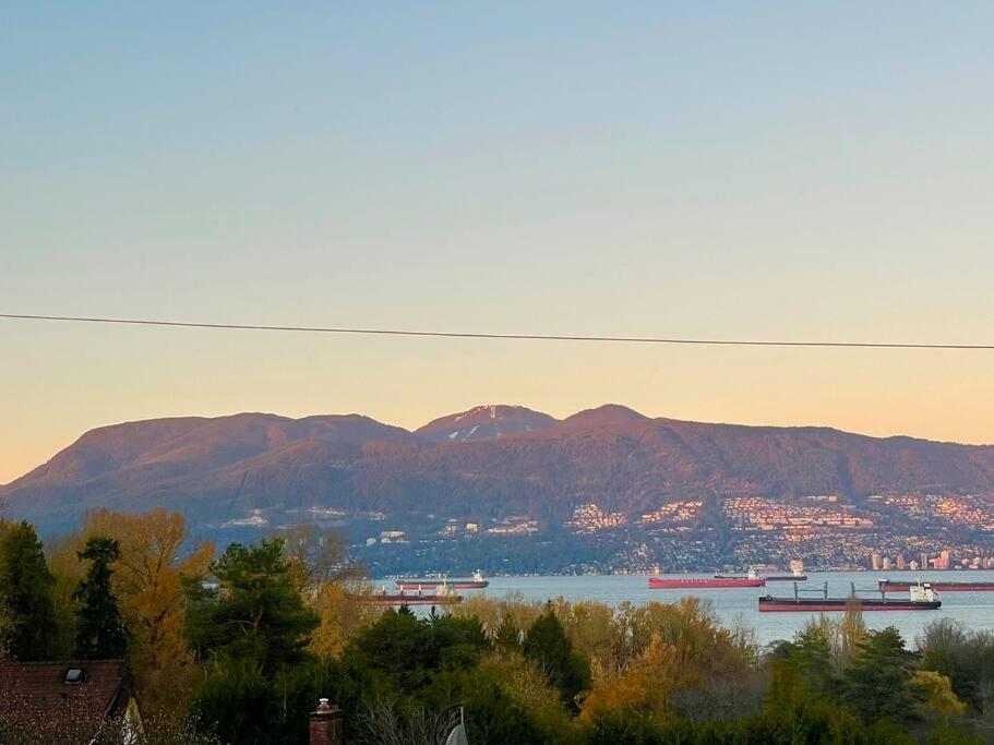 Holiday home Oceanview Luxury 4-bedrooms Point Grey