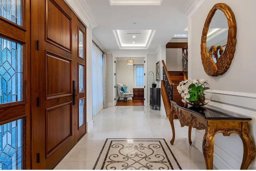 Holiday home Oceanview Luxury 4-bedrooms Point Grey