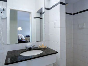 Days By Wyndham Metro Hotel Vancouver