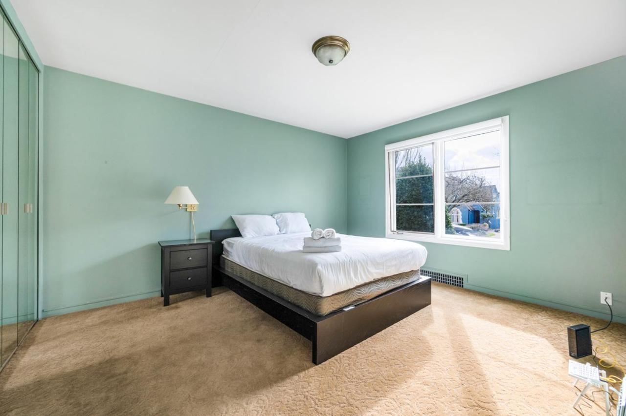 Holiday home Tranquil Haven Near Attractions 2bd Upper Floor Or 2bd Basement Floor *