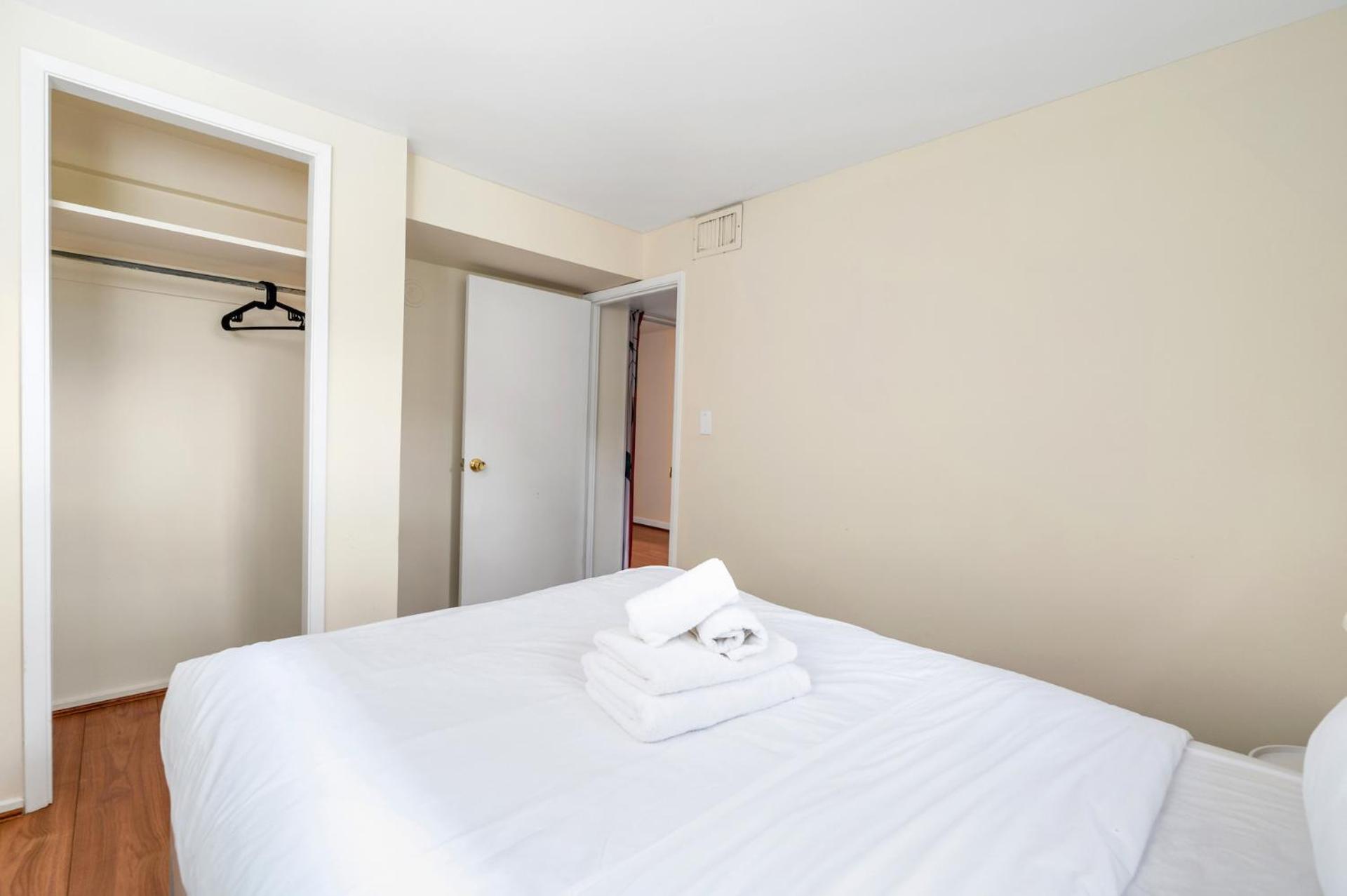 Tranquil Haven Near Attractions 2bd Upper Floor Or 2bd Basement Floor