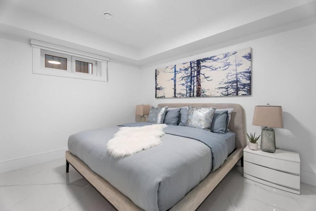 Brand New 2 Bedroom Point Grey Getaway *