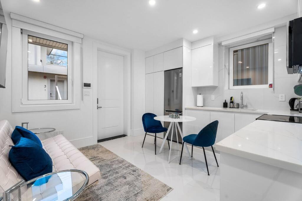 Apartment Brand New 2 Bedroom Point Grey Getaway Vancouver
