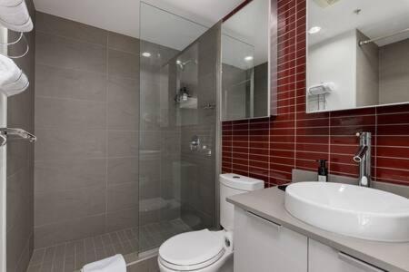 Cozy 1br In West Cordova * Vancouver