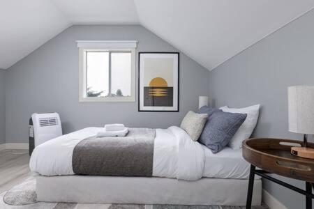 Spacious 4 Bedroom House In Park Drive