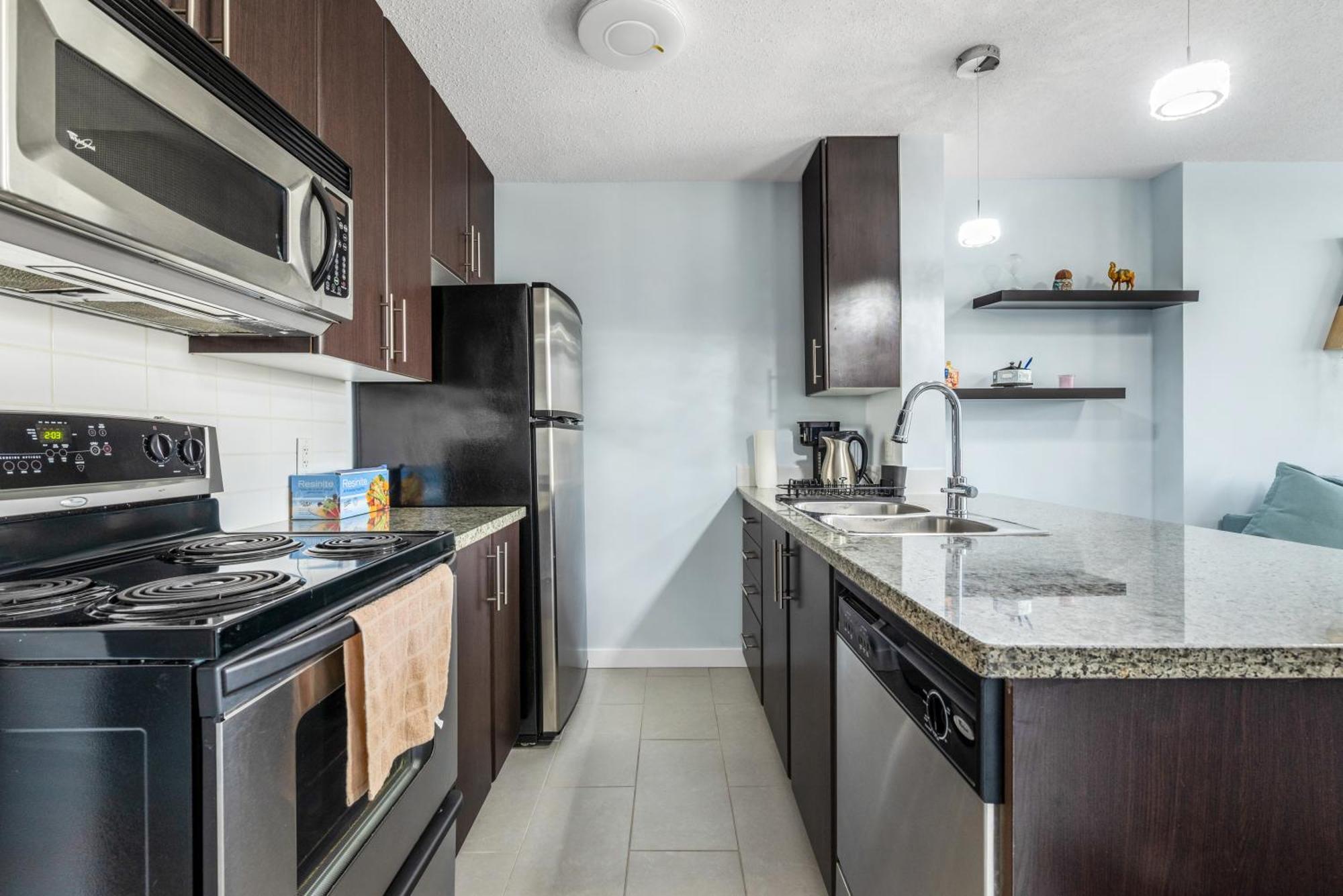 Apartment Downtown 1 Bedroom Water View
