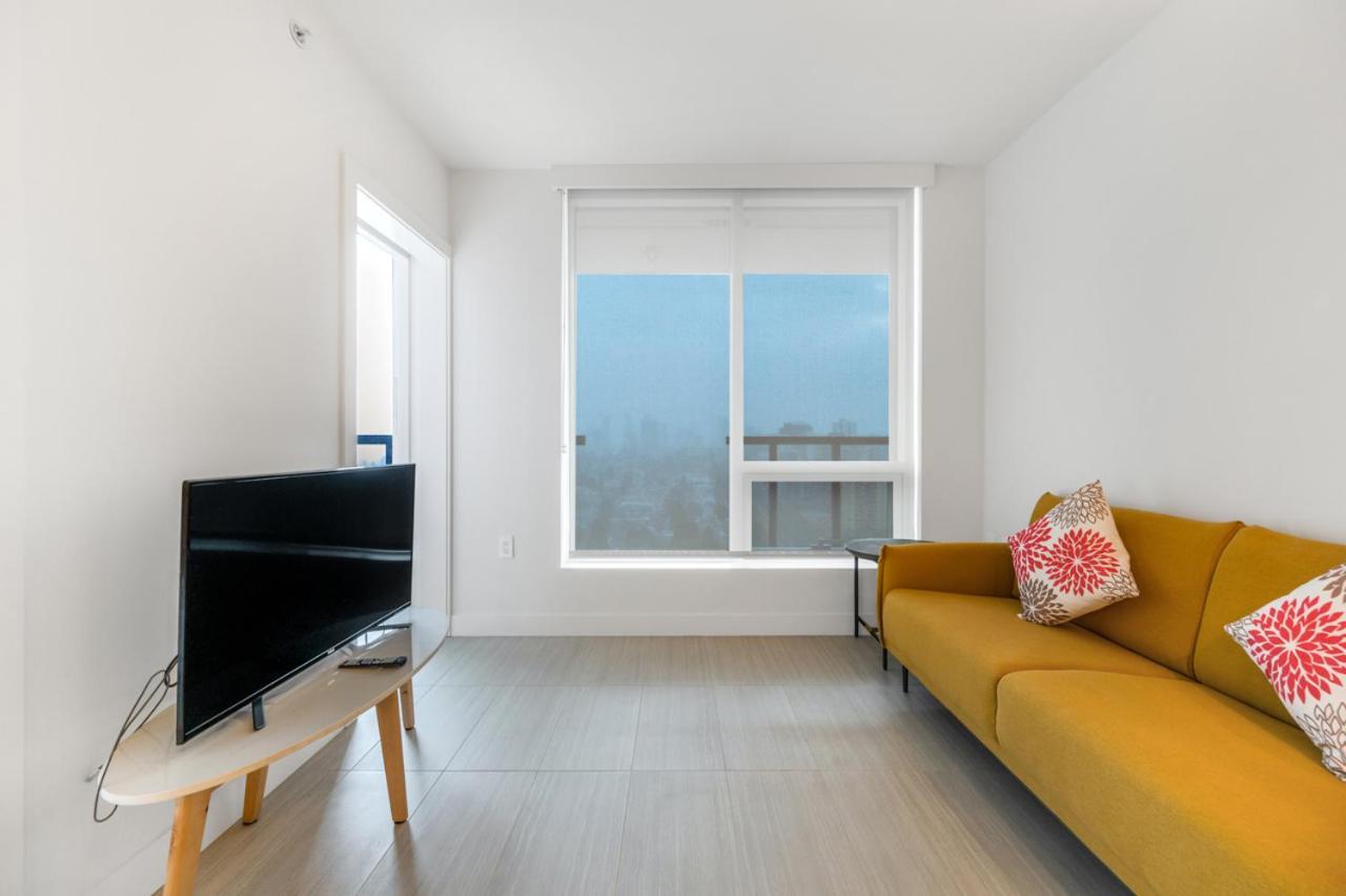 Urban Oasis Near Joyce Station: 1br Apartment