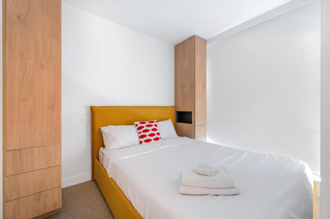 Urban Oasis Near Joyce Station: 1br Vancouver