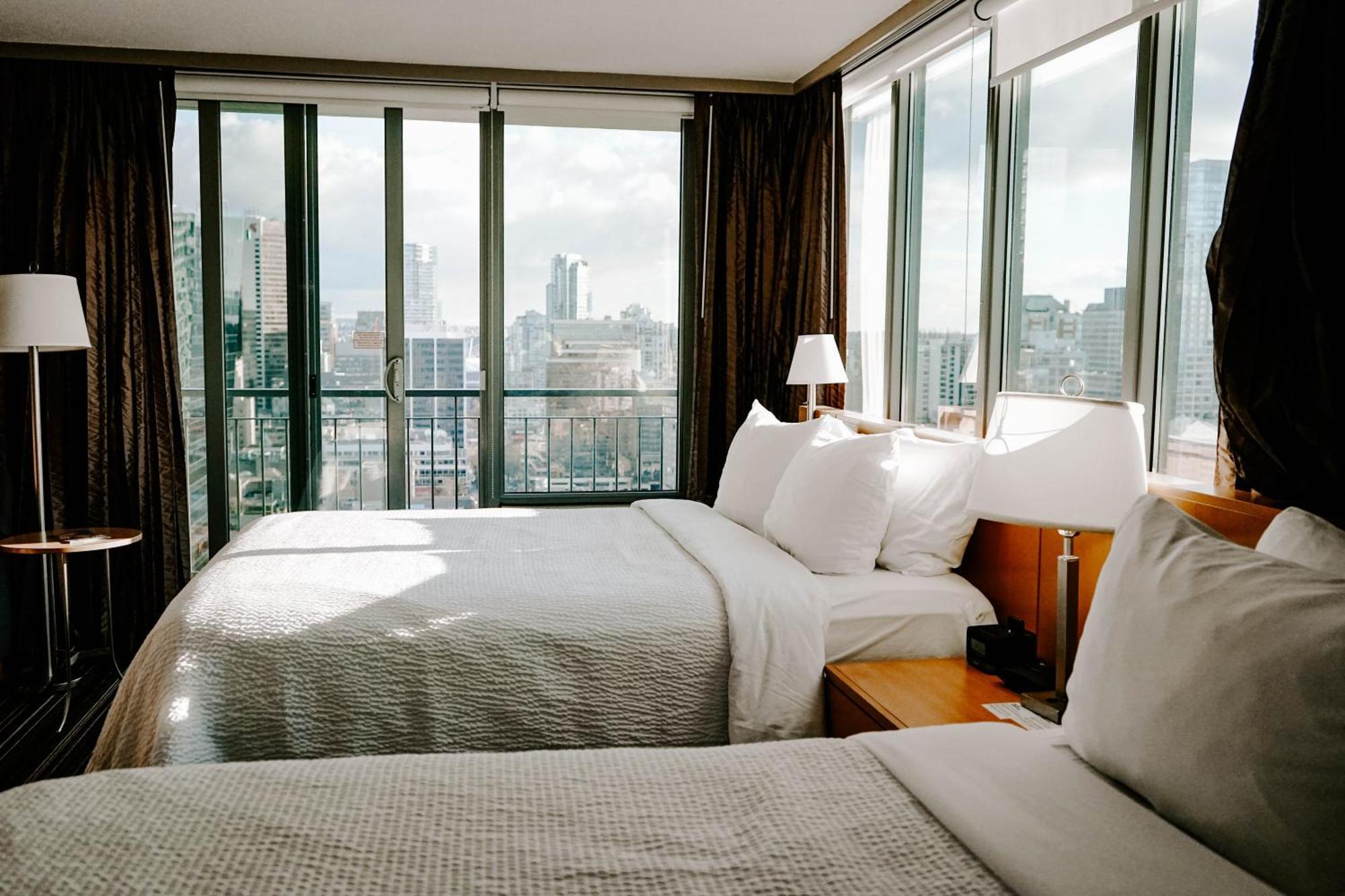 Hotel Blue Horizon Vancouver
