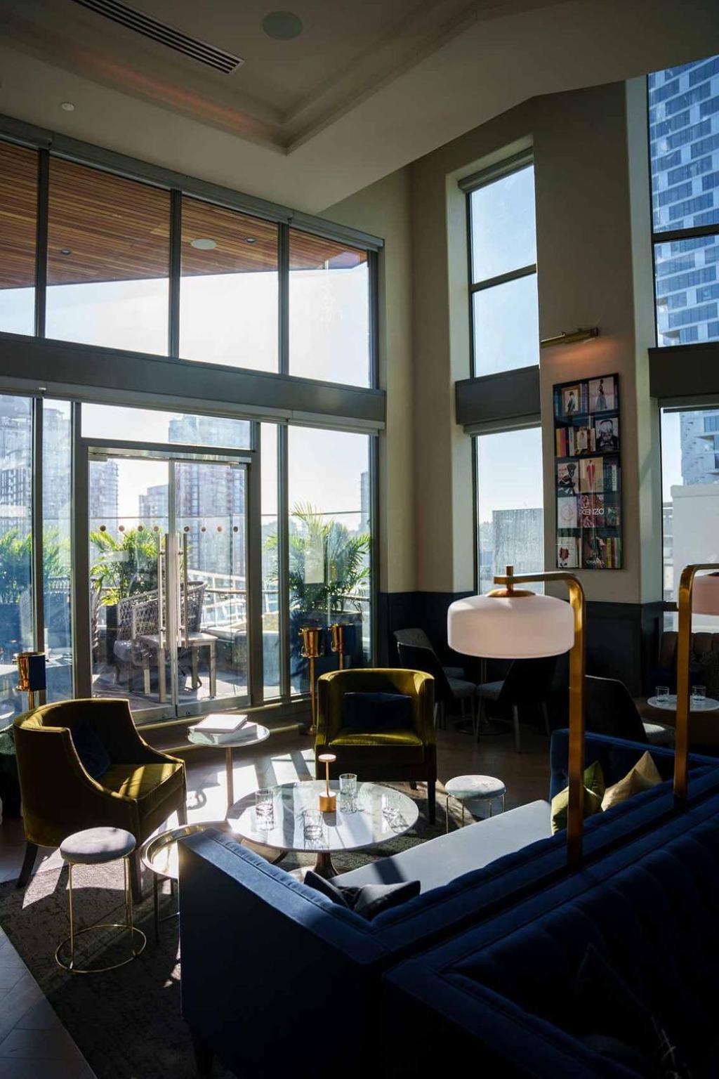Hotel The Parker And Rooftop
